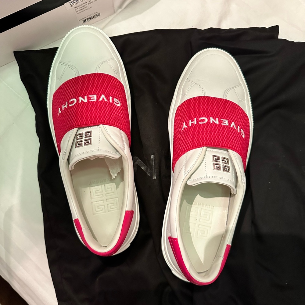 BRAND NEW Givenchy Sneakers - Picture 7 of 8